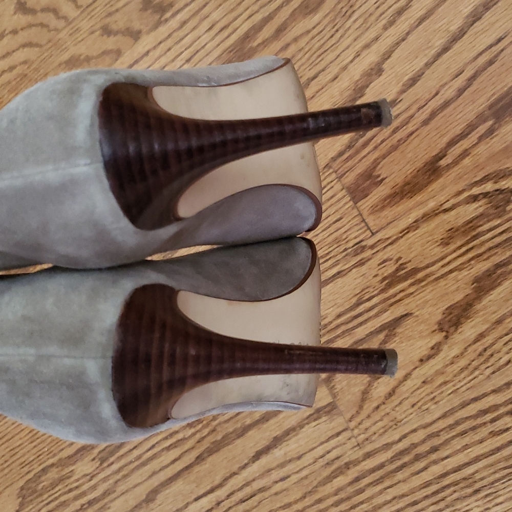 Open toe booties - Picture 3 of 5